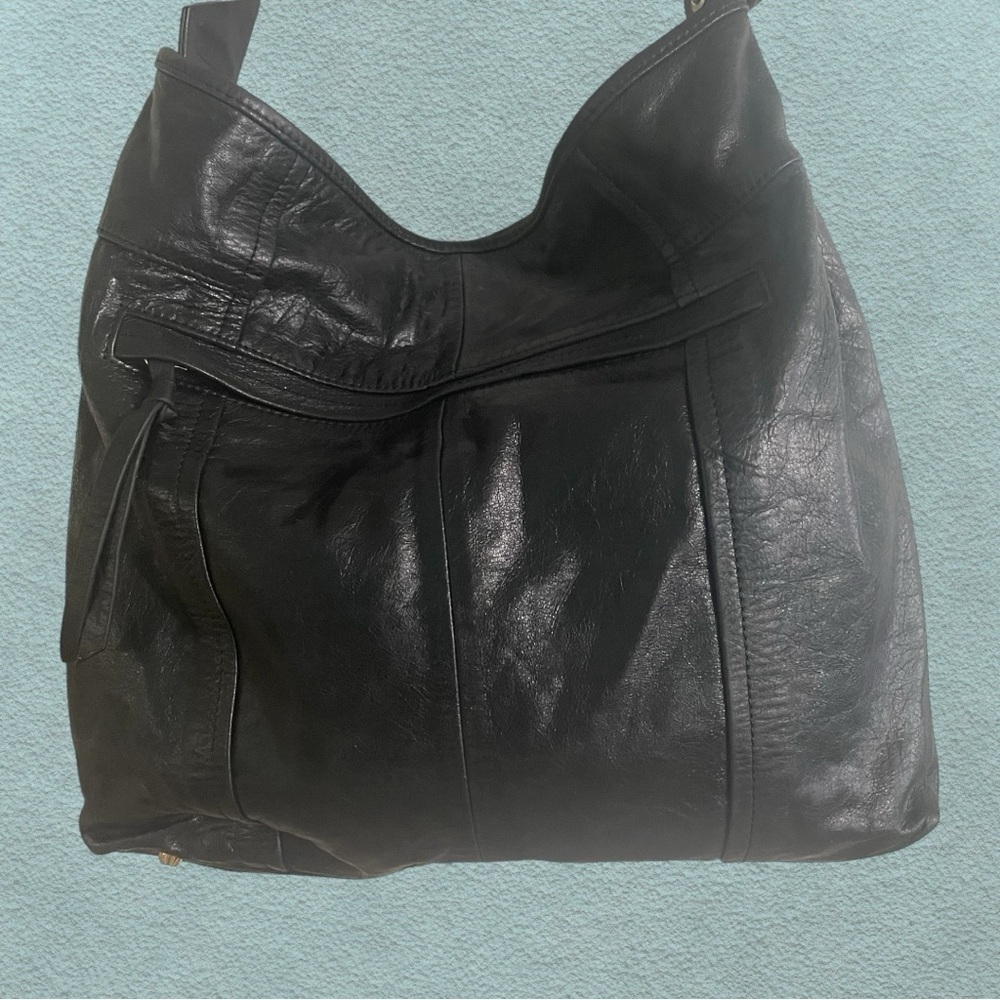 Junior Drake Black Leather Hobo Bag with Slouchy Design - Picture 3 of 16